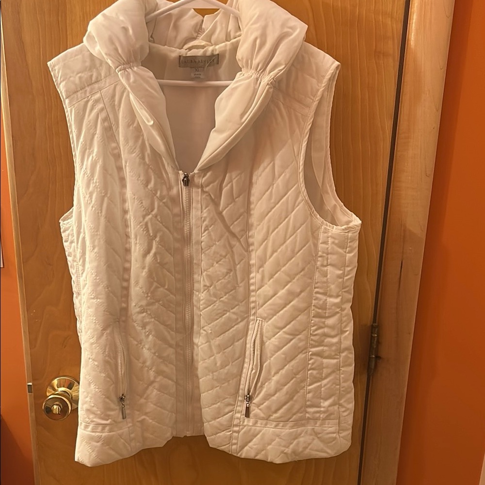 Women's White Quilted Vest